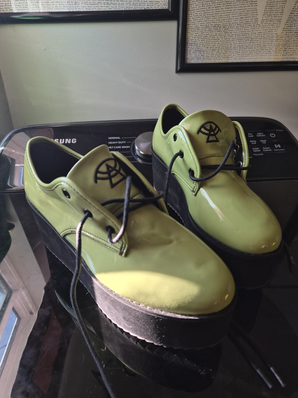 YRU Strange Cvlt Stomp Lo Green Size 8